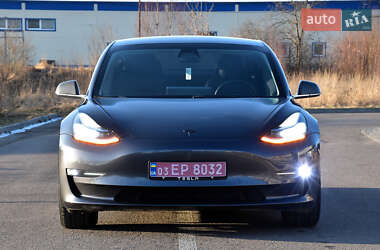 Седан Tesla Model 3 2018 в 
