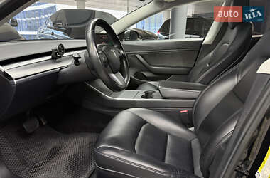 Седан Tesla Model 3 2018 в 