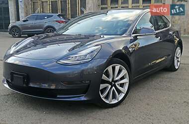 Седан Tesla Model 3 2019 в 