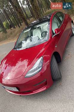 Седан Tesla Model 3 2018 в 