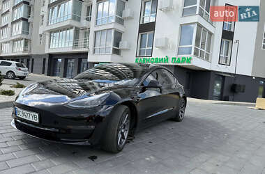 Седан Tesla Model 3 2023 в 