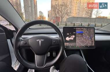Седан Tesla Model 3 2018 в 