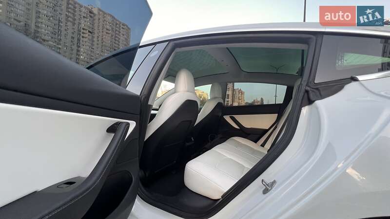 Седан Tesla Model 3 2018 в Киеве фото 23 Седан Tesla Model 3 2018 в Киеве