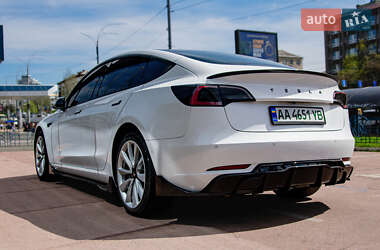 Седан Tesla Model 3 2018 в 