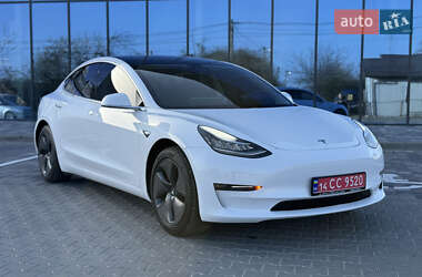 Седан Tesla Model 3 2018 в 