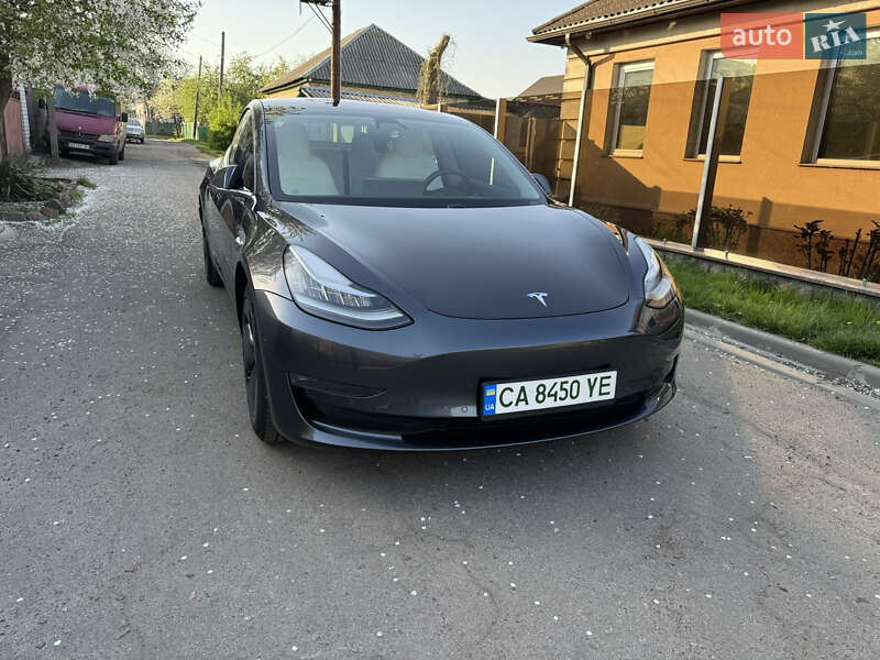 Tesla Model 3 2018