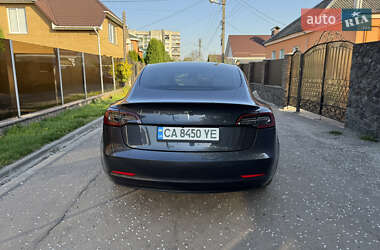 Седан Tesla Model 3 2018 в Черкассах