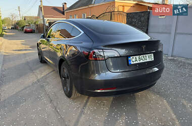 Седан Tesla Model 3 2018 в Черкассах