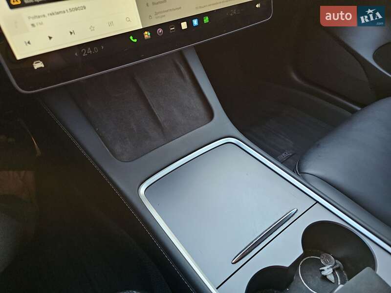 Седан Tesla Model 3 2022 в Полтаве