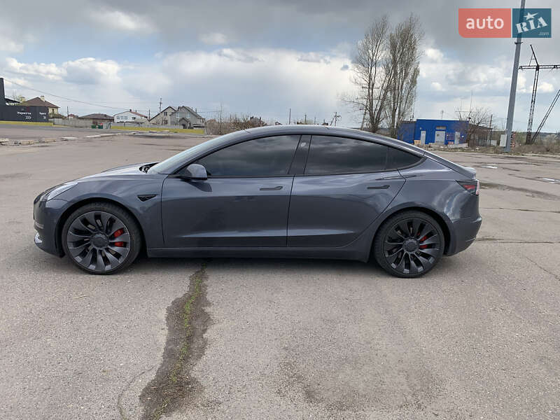 Седан Tesla Model 3 2021 в Одесі