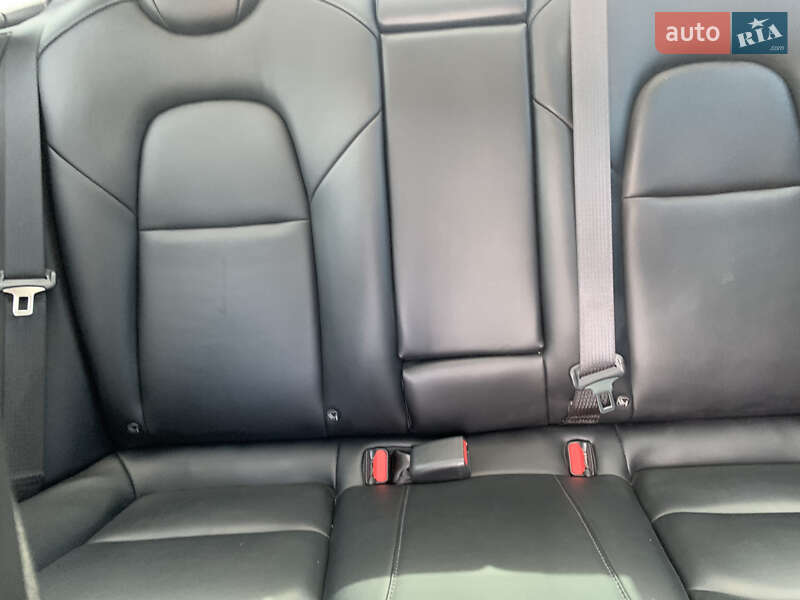 Седан Tesla Model 3 2021 в Одесі