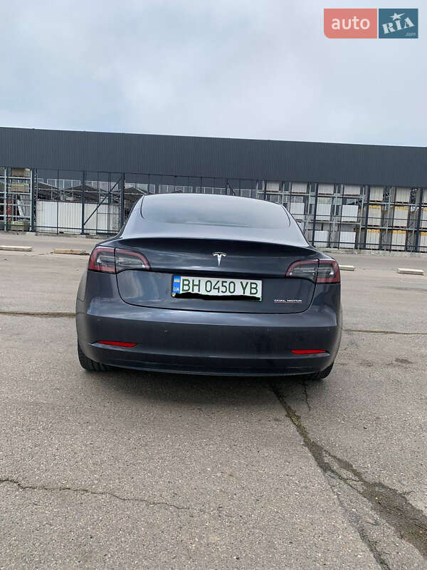 Седан Tesla Model 3 2021 в Одесі