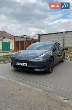 Седан Tesla Model 3 2021 в 