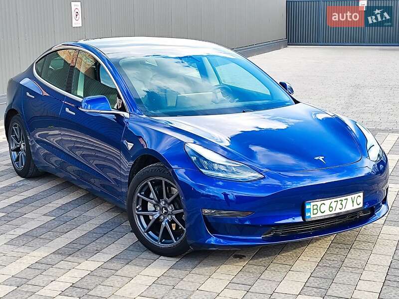 Седан Tesla Model 3 2019 в 
