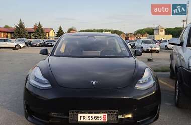 Седан Tesla Model 3 2020 в Виннице