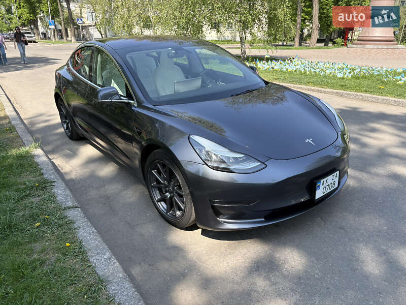 Седан Tesla Model 3 2018 в Полтаве фото 3 Седан Tesla Model 3 2018 в Полтаве