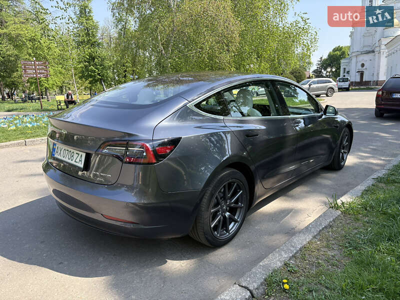 Седан Tesla Model 3 2018 в Полтаве фото 5 Седан Tesla Model 3 2018 в Полтаве