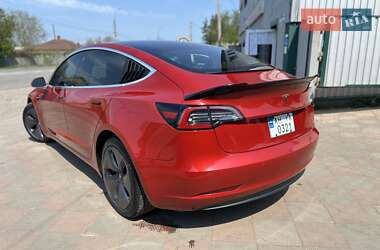 Седан Tesla Model 3 2018 в 