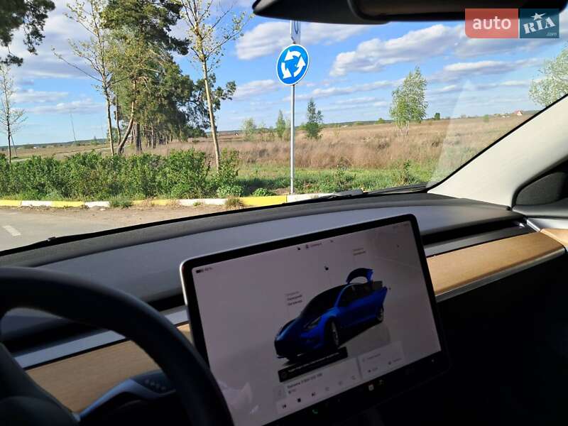Седан Tesla Model 3 2022 в Немишаево