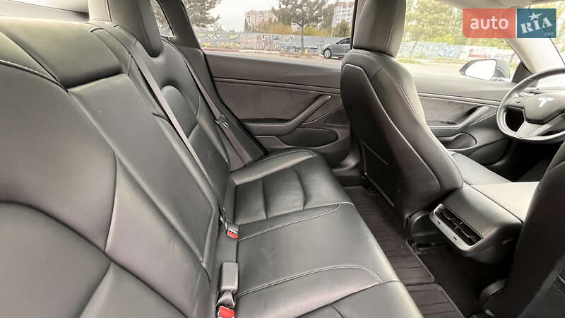 Седан Tesla Model 3 2019 в Миколаєві