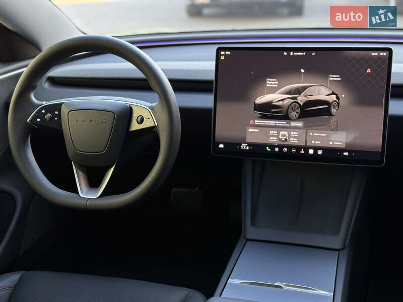 Седан Tesla Model 3 2024 в Луцке