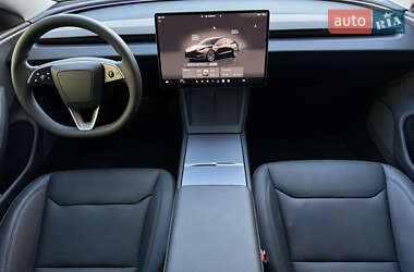 Седан Tesla Model 3 2024 в Луцке
