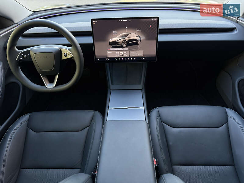 Седан Tesla Model 3 2024 в Луцьку