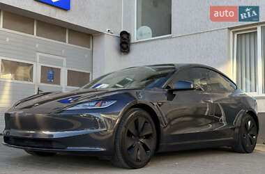 Седан Tesla Model 3 2024 в Луцке