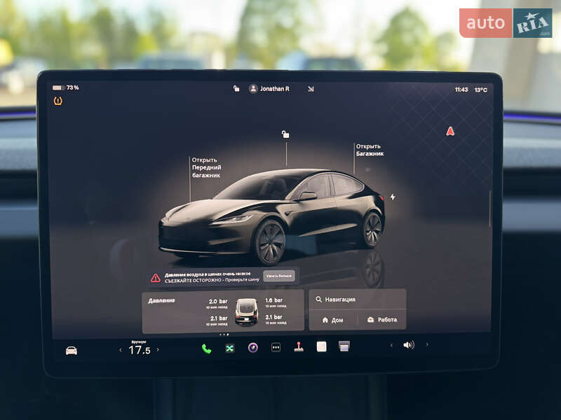 Седан Tesla Model 3 2024 в Луцьку