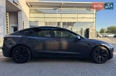Седан Tesla Model 3 2024 в Луцке