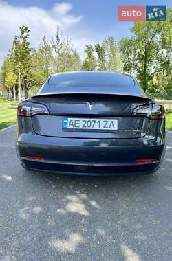 Седан Tesla Model 3 2022 в Дніпрі
