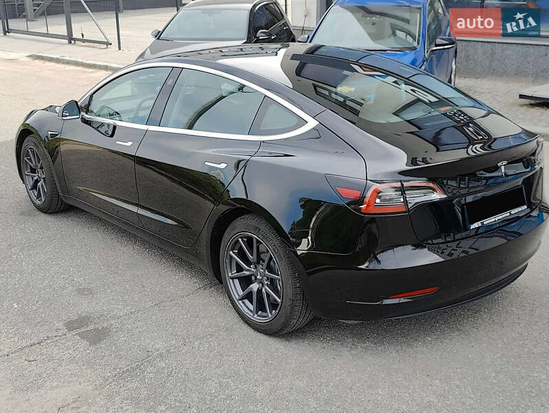 Седан Tesla Model 3 2019 в Киеве фото 8 Седан Tesla Model 3 2019 в Киеве