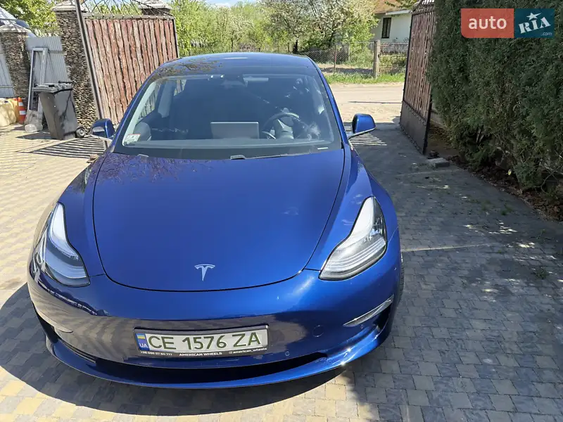 Tesla Model 3 2020