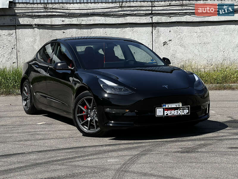 Tesla Model 3 2021