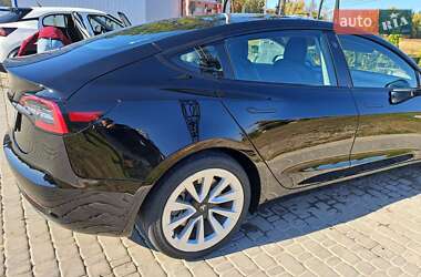 Седан Tesla Model 3 2020 в 