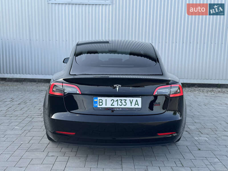 Седан Tesla Model 3 2021 в Калуше