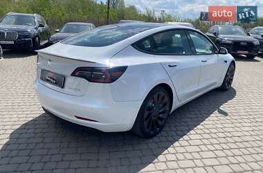 Седан Tesla Model 3 2021 в 