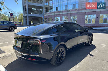 Седан Tesla Model 3 2022 в Одессе