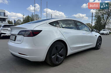 Седан Tesla Model 3 2020 в 