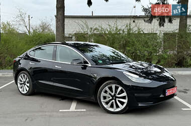 Седан Tesla Model 3 2019 в 