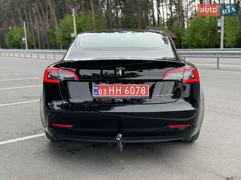 Седан Tesla Model 3 2019 в Дубно