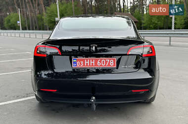 Седан Tesla Model 3 2019 в 