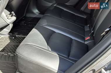 Седан Tesla Model 3 2023 в 