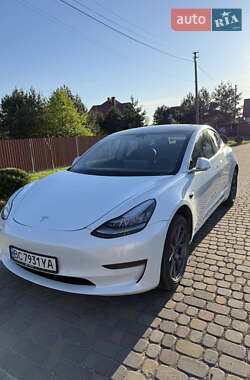 Седан Tesla Model 3 2020 в Львове