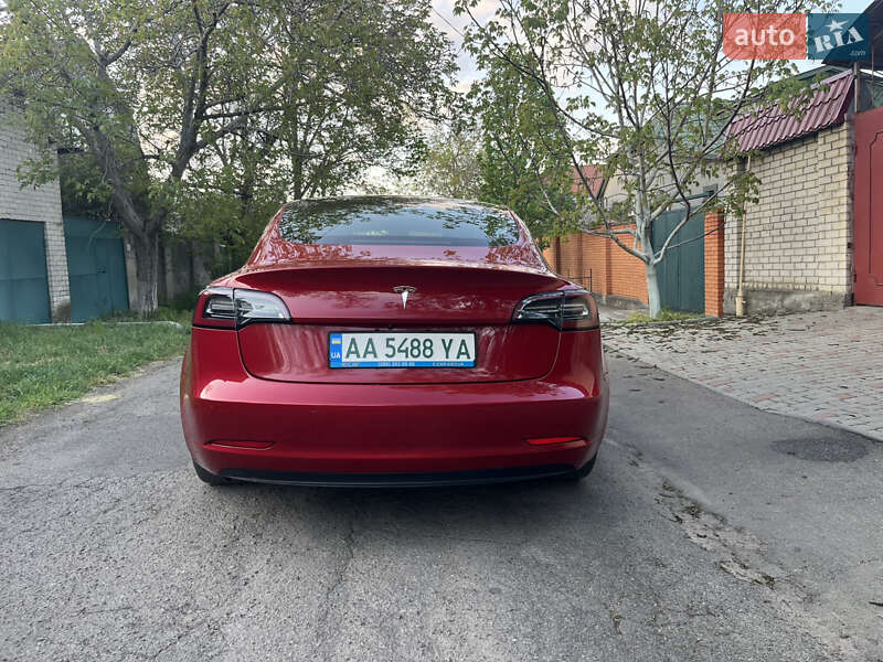Седан Tesla Model 3 2019 в Одесі