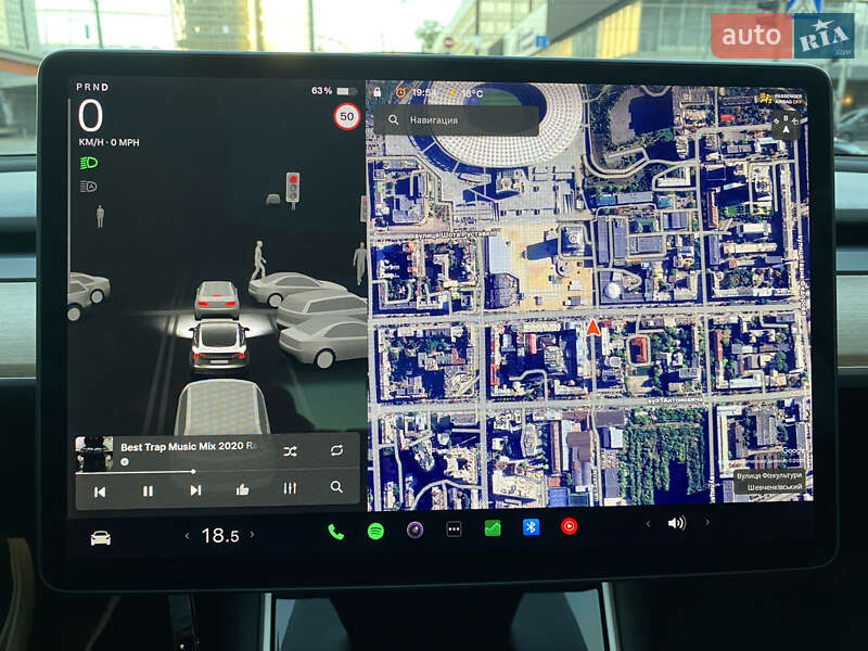 Седан Tesla Model 3 2019 в Киеве