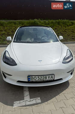 Седан Tesla Model 3 2018 в 