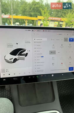 Седан Tesla Model 3 2018 в 