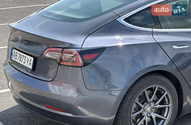 Седан Tesla Model 3 2019 в 
