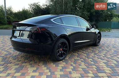 Седан Tesla Model 3 2018 в 